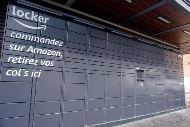 How To Use Amazon Locker in 2 Easy Steps (with Image Guide)